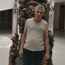 Виктор